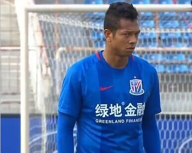 网友直呼：“做梦都没想过费翔马东锡宋小宝这三个名字能出现在一部电影里”，更是给这一打破次元壁 费翔代表《封神》亮相威尼斯 西装墨镜气场强大 2023-08-31 当地时间8月30日，第80届威尼斯国际电影节盛大开幕。