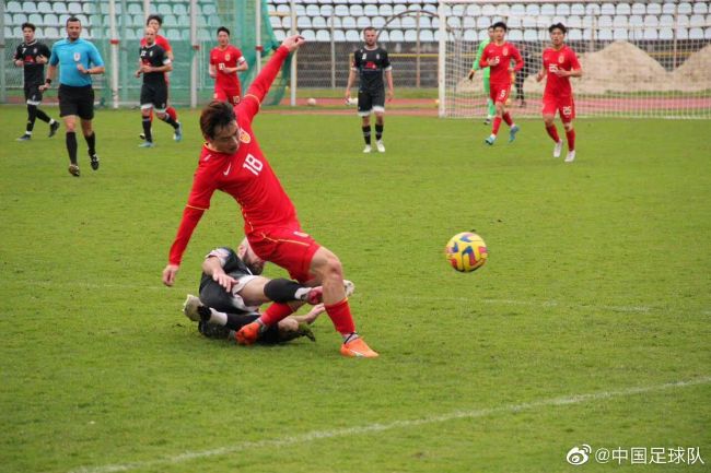 作品能否成功，还要看口碑是否过硬、能否触动当下观众的情绪。