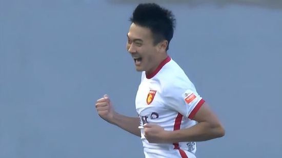 节目中，宋慧乔首次谈及离婚原因，她本来是不婚主义者，是因为宋仲基才勇敢走进了婚姻。