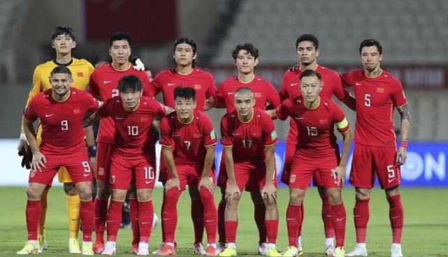 《应承》曝终极预告 冯远征变身拾荒老汉颠覆形象 2020-11-26 由芦苇监制，贾樟柯任艺术顾问，青年导演王军执导，倪泓编剧，冯远征、李滨、雷恪生等主演的电影《应承》于11月26日正式登陆全国院线，冯远征颠覆以往角色形象化身拾荒老汉，搭配全员演技派演员阵容，演绎出一 贾樟柯任艺术顾问 冯远征《应承》演绎平凡小人物 2019-12-26 由徐海洋担任出品人，芦苇监制，贾樟柯任艺术顾问，冯远征、李滨、于非非、岳红、戴玥、雷恪生等主演的电影《应承》正式定档2020年2月24日，片方在同一时间放出影片定档海报与预告片。