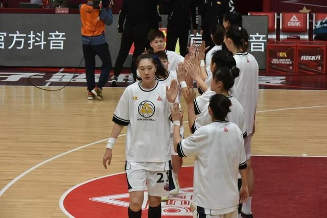 CCTV6 VIP影院 搜索 电影 星闻 独家 更多 专题 图片 视频 滚动 首页 新闻 大片 影库 CCTV6 VIP影院 客户端 电影网>新闻>原创深度策划 张震向往已久?